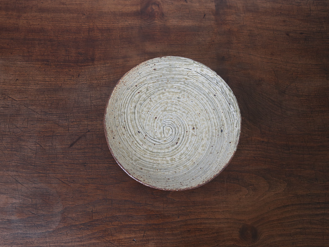 馬渡新平】刷毛目黄皿6寸（φ18cm） - SALUK